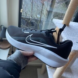 Nike Men's Downshifter 13 Sneakers